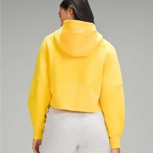 NWT Lululemon Scuba Oversized Full-Zip Hoodie
Utility Yellow